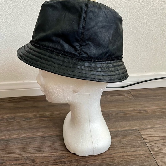 Coach XS Black Hat man - Picture 3 of 11
